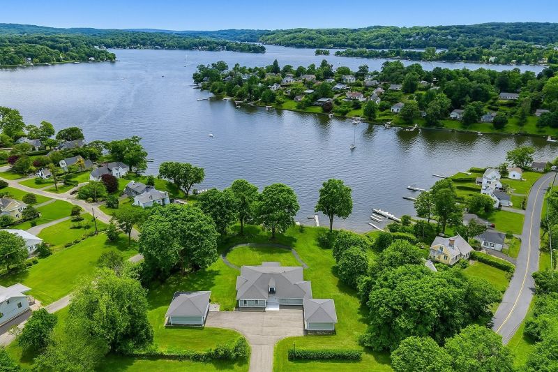 Local Commercial Tree Service in Brookfield, CT